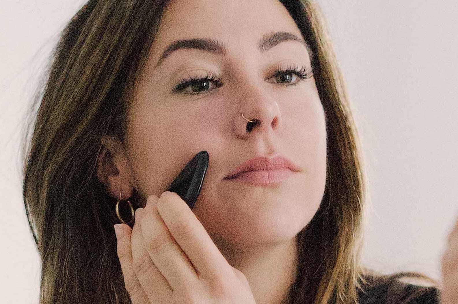 Gua Sha gift box - ekuBOX