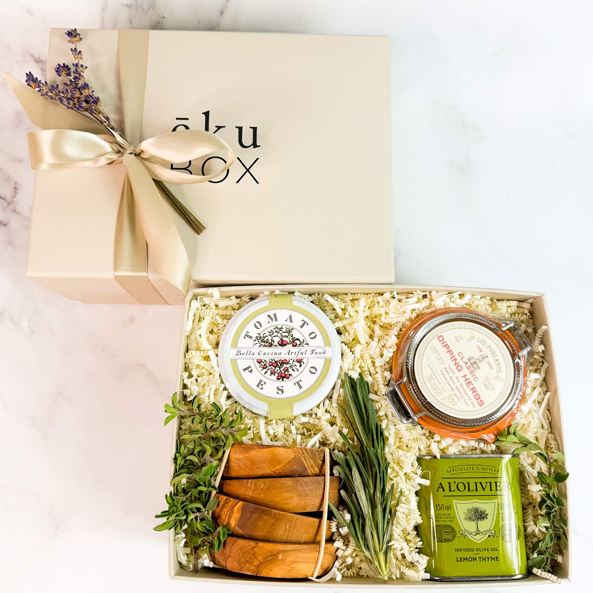 Olive Oli Dipping Set top view image with gift box and lavender sprig