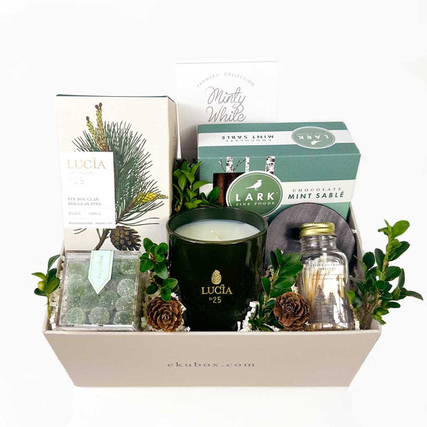 minty winter glow holiday gift box perfect for holiday employee gifts, client holiday gifts, perfect for holiday gifting. Shop holiday gifts at ekuBOX