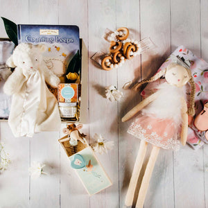 Looking for a welcome new baby gift? We have the most beautiful baby gift boxes around. Send unique luxury baby gifts. Send Maileg Mouse gifts. Shop curated gift boxes.