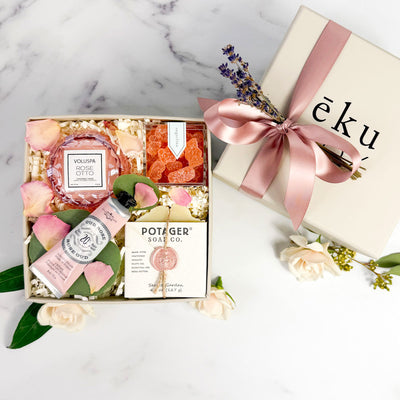 La Vie en Rose Spa Gift Set Rose scented gift box - ekuBOX LUXURY GIFTS 